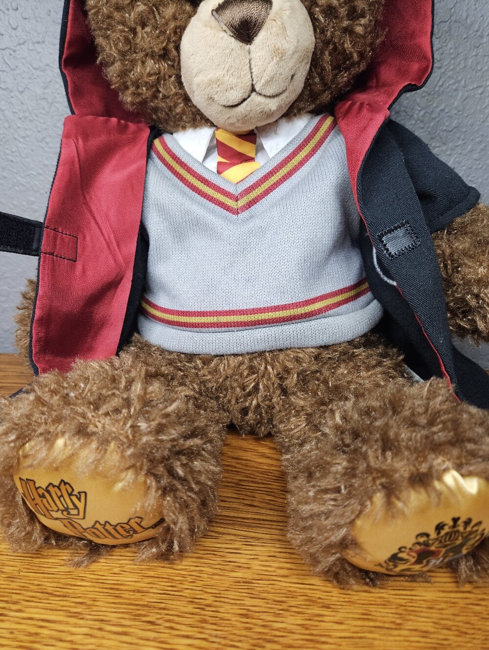 Build-A-Bear Harry Potter Gryffindor Bear - Picture 2 of 7
